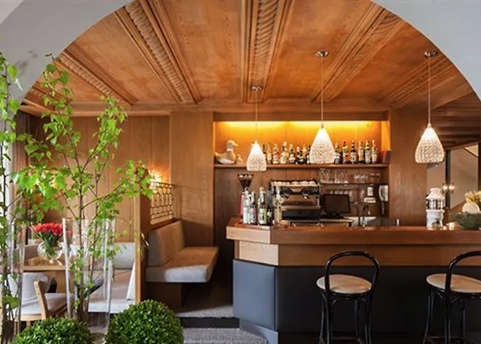 Otel Pollinger Merano